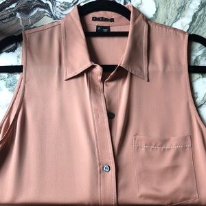 Theory 100% silk peach sleeveless button up
